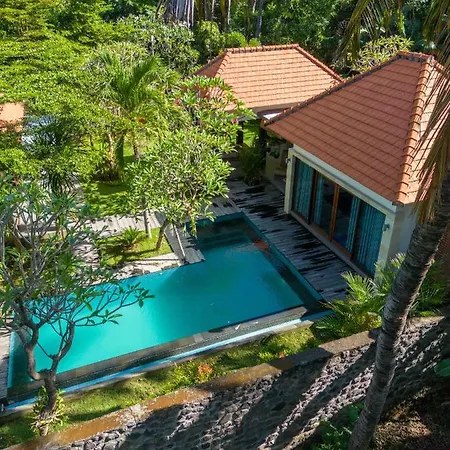 Coco Garden Pool Villas