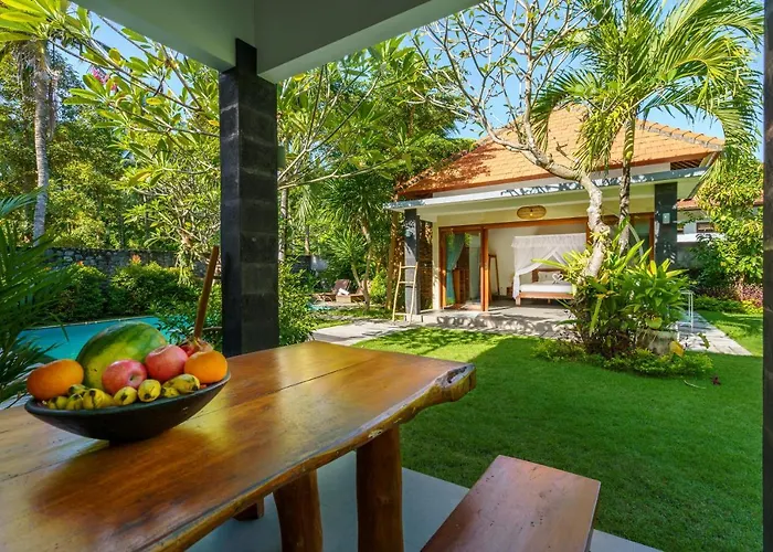 Coco Garden Pool Кубутамбахан