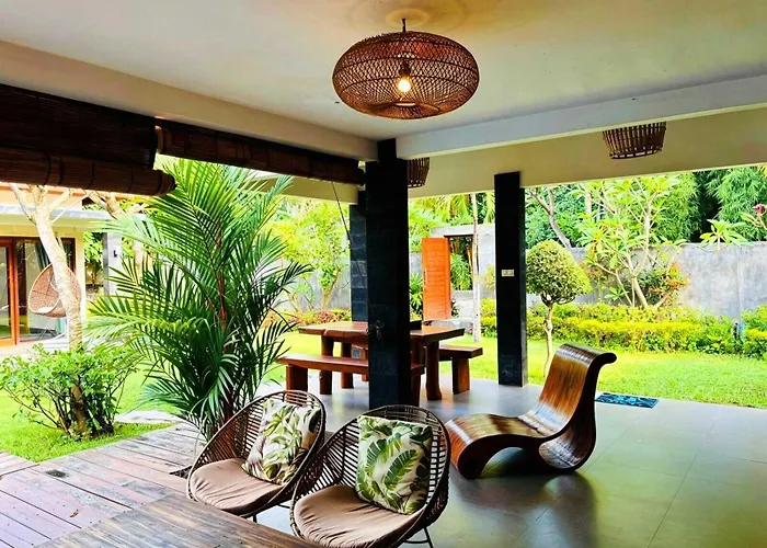 Coco Garden Pool 招待所