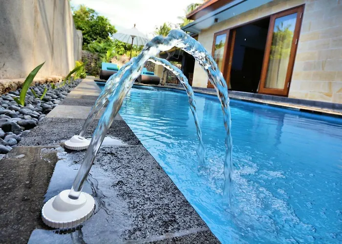 ゲストハウス Coco Garden Pool Kubutambahan